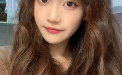 撕开她的乳罩慢慢揉捏亲吻视频